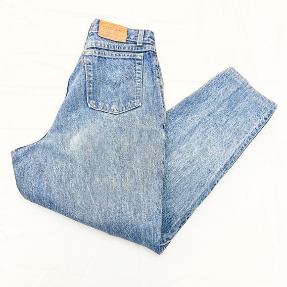 Levi's Vintage Wash Mom Style Denim Jeans Medium Wash Zip Fly Size 10 - Picture 8 of 8